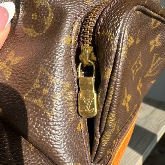 Louis Vuitton backpack - Picture 4 of 7